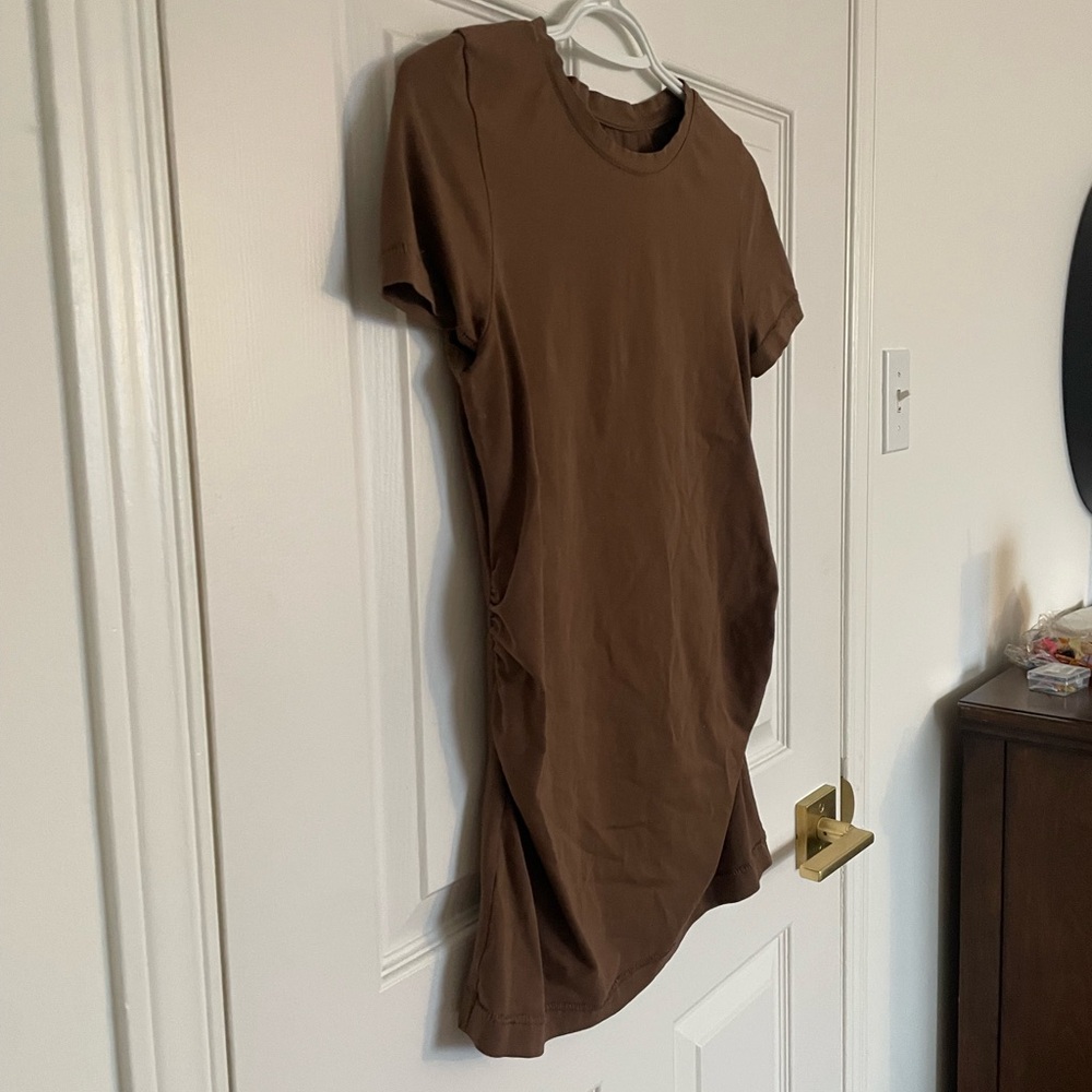 GAP Maternity Brown T-Shirt - Picture 2 of 5
